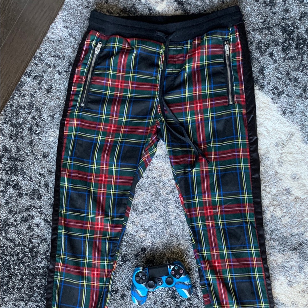 Men’s MNML plaid pants